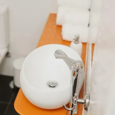 Guestready - Cyan Heaven Downtown Apt Apartment Porto